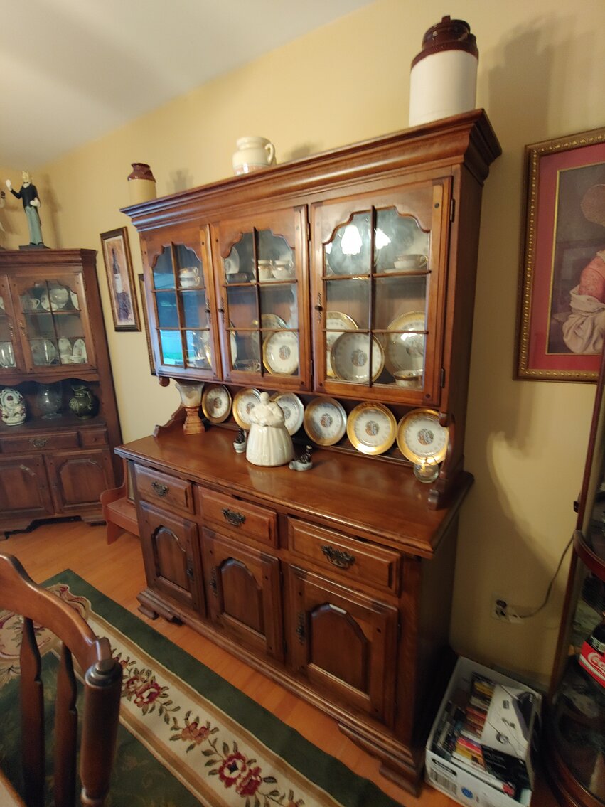 Image for 3 BR BRICK & VINYL SIDED SPLIT LEVEL HOME ON 0.57+/- AC W/ 18’ X 40’ INGROUND POOL; SALTWATER & FRESHWATER FISHING GEAR, 80+ HEAVY DUTY RODS & REELS, COLLECTIBLES, MEMORABILIA, FURNITURE & HOUSEHOLD ITEMS