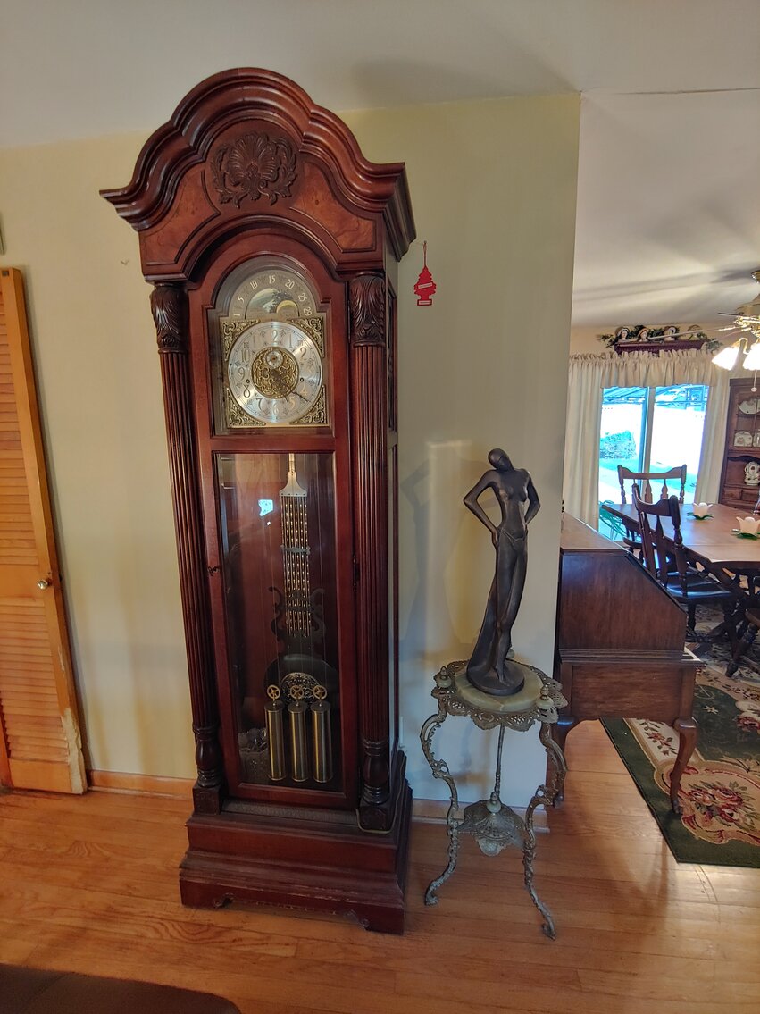 Image for 3 BR BRICK & VINYL SIDED SPLIT LEVEL HOME ON 0.57+/- AC W/ 18’ X 40’ INGROUND POOL; SALTWATER & FRESHWATER FISHING GEAR, 80+ HEAVY DUTY RODS & REELS, COLLECTIBLES, MEMORABILIA, FURNITURE & HOUSEHOLD ITEMS