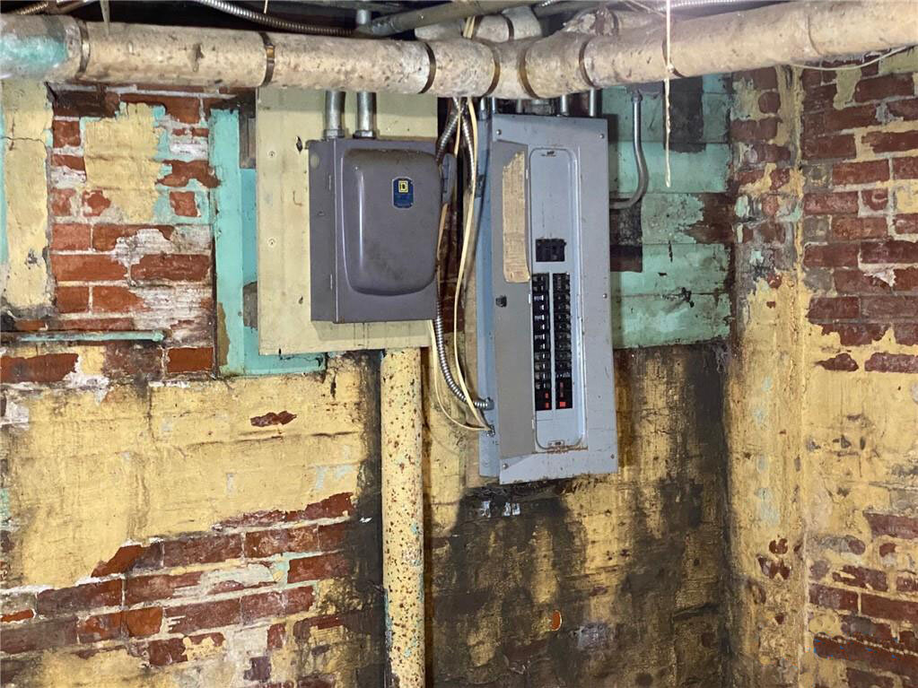 Image for 1956 Genesee Street, Toledo, Ohio 43605