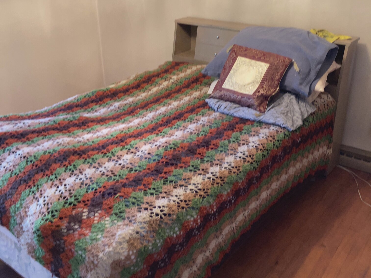 Full Bed