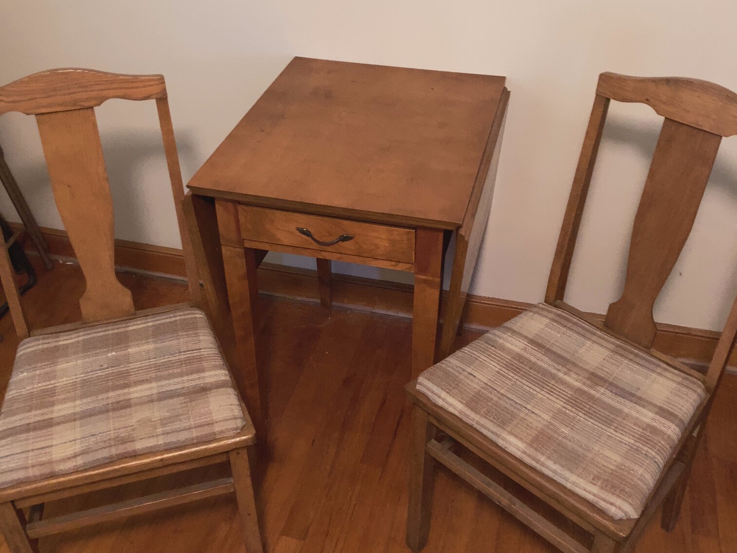 Drop Leaf Table and Chairs