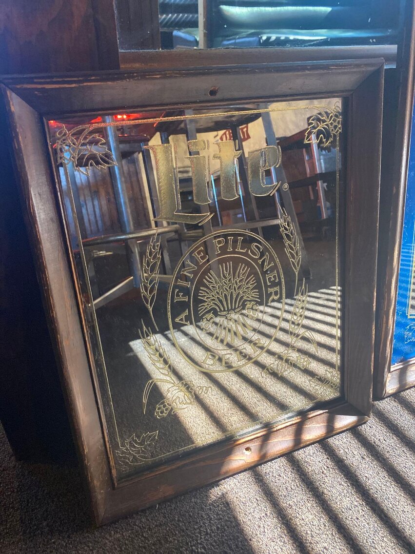 Image for Ford Edge, Electronics, Furniture, Home Decor, Outdoor Items, Tools/Auto Items, Comic Books (Weckerly)