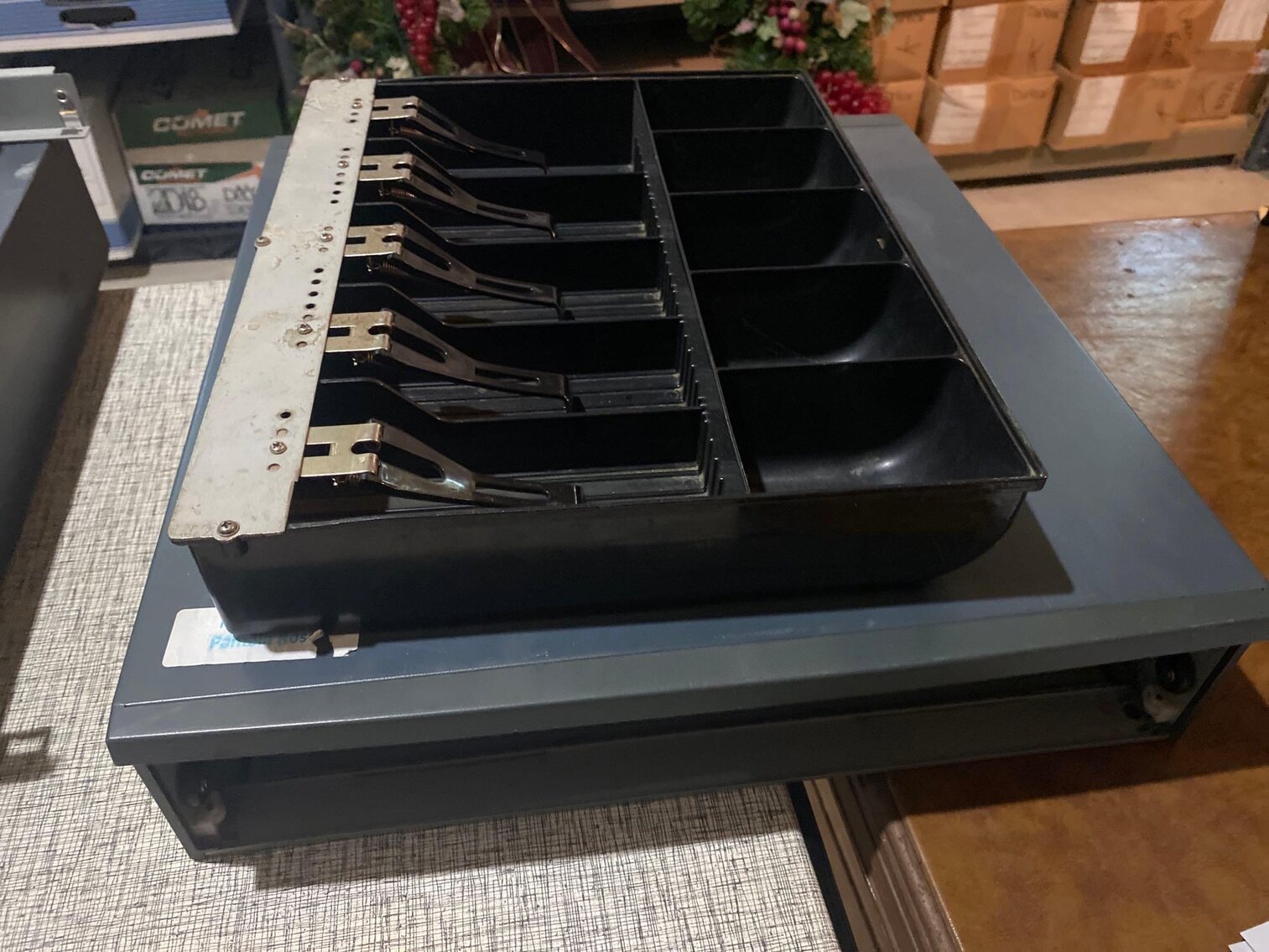 Image for Ford Edge, Electronics, Furniture, Home Decor, Outdoor Items, Tools/Auto Items, Comic Books (Weckerly)