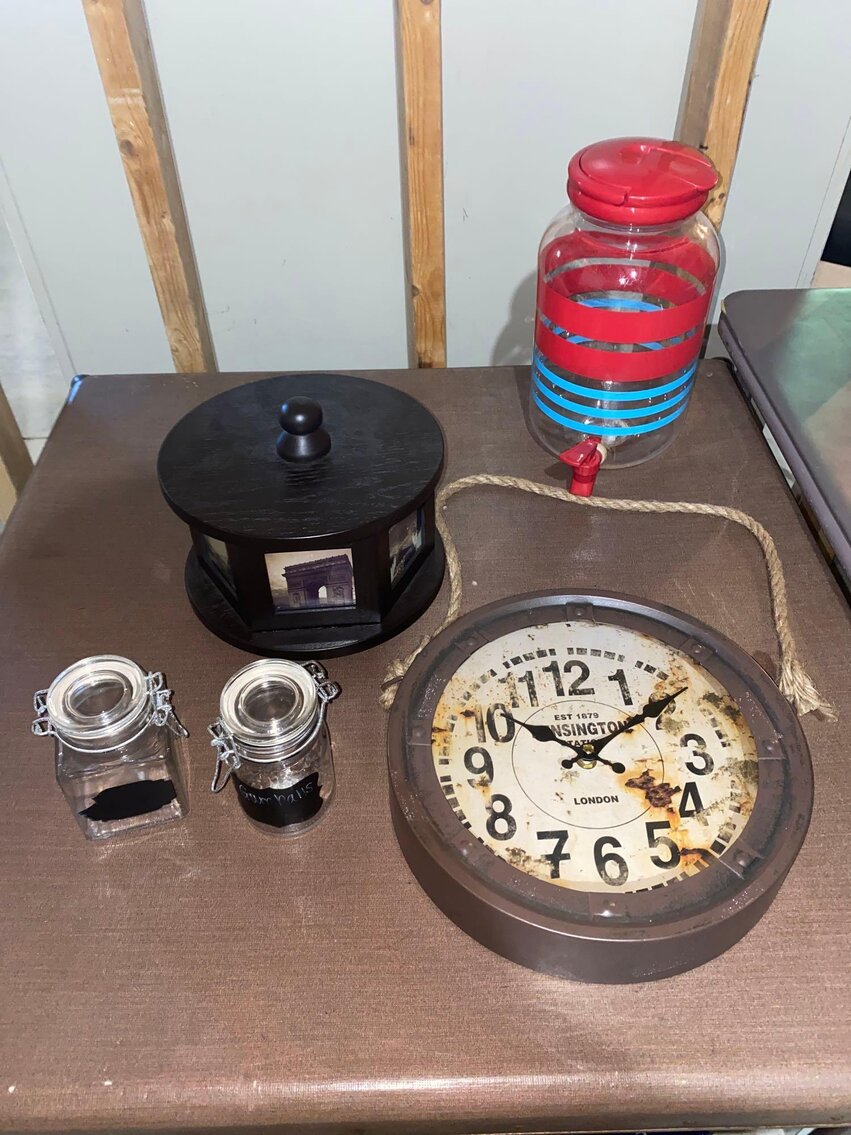 Image for Ford Edge, Electronics, Furniture, Home Decor, Outdoor Items, Tools/Auto Items, Comic Books (Weckerly)