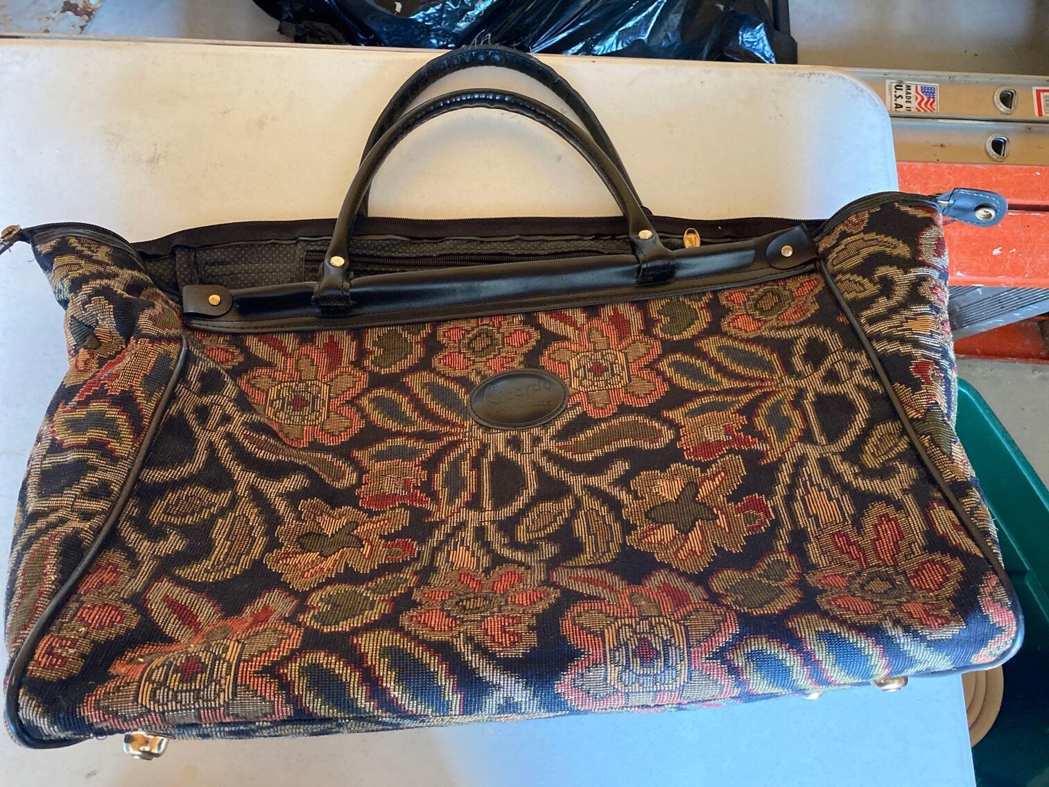 Image for Ford Edge, Electronics, Furniture, Home Decor, Outdoor Items, Tools/Auto Items, Comic Books (Weckerly)