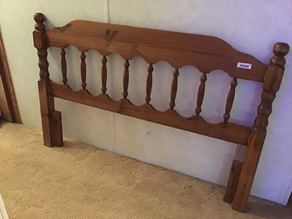 Image for Ford Edge, Electronics, Furniture, Home Decor, Outdoor Items, Tools/Auto Items, Comic Books (Weckerly)