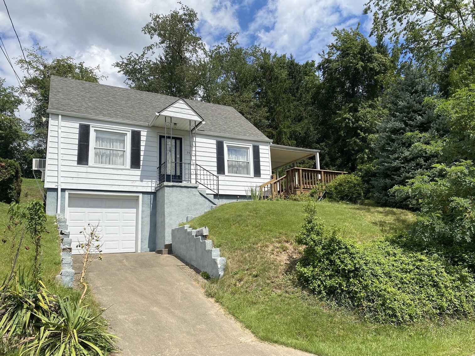 Image for SOLD $123,750 - 3 Bedroom on a Triple Lot in Morgantown