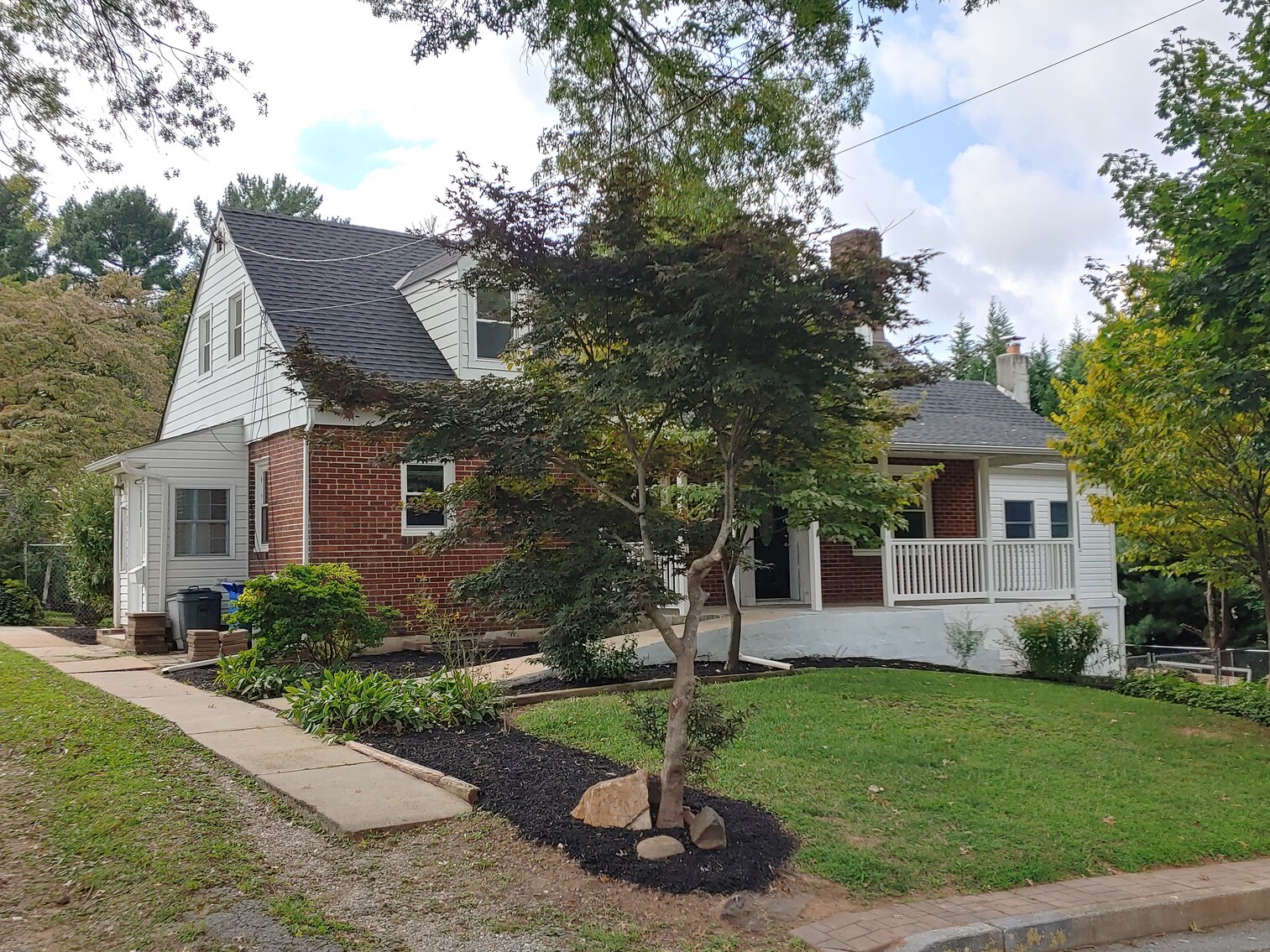 Image for 4 BR, 3 BA BRICK & VINYL SIDED HOME W/ ATT. GARAGE & DET. COMMERCIAL GARAGE W/ OVERSIZED ENTRANCE DOORS ON 0.48+/- ACRES