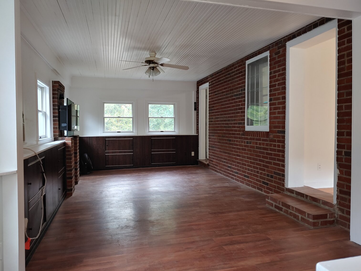 Image for 4 BR, 3 BA BRICK & VINYL SIDED HOME W/ ATT. GARAGE & DET. COMMERCIAL GARAGE W/ OVERSIZED ENTRANCE DOORS ON 0.48+/- ACRES