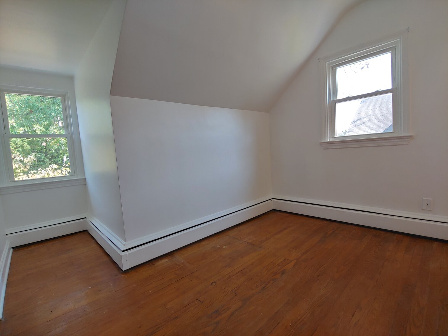 Image for 4 BR, 3 BA BRICK & VINYL SIDED HOME W/ ATT. GARAGE & DET. COMMERCIAL GARAGE W/ OVERSIZED ENTRANCE DOORS ON 0.48+/- ACRES