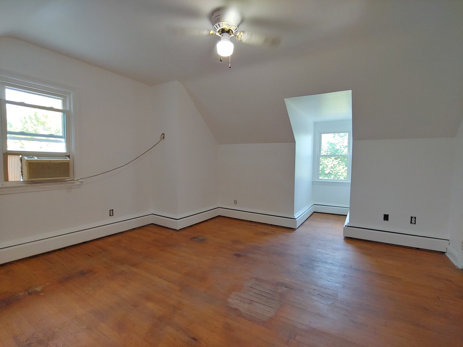 Image for 4 BR, 3 BA BRICK & VINYL SIDED HOME W/ ATT. GARAGE & DET. COMMERCIAL GARAGE W/ OVERSIZED ENTRANCE DOORS ON 0.48+/- ACRES