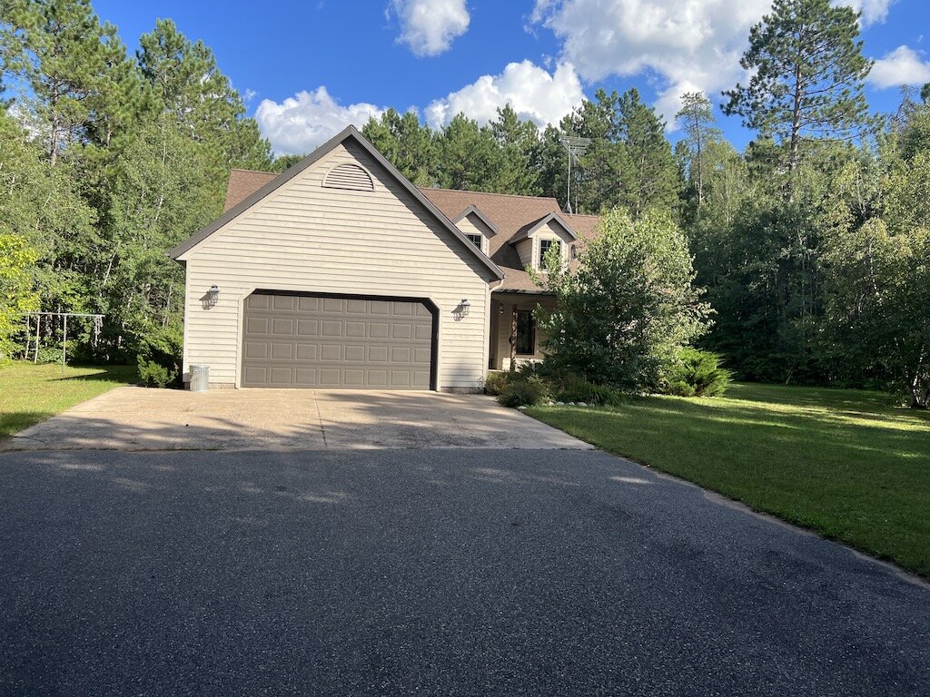 Image for Lac Du Flambeau Real-Estate Auction ** Beautiful Exclusive Home with 8 +/- Acres!