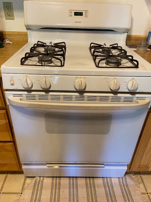 Image for Hazelhurst Estate Auction! Skidsteer, Trailer, Tools, Guns, Home Contents & More!