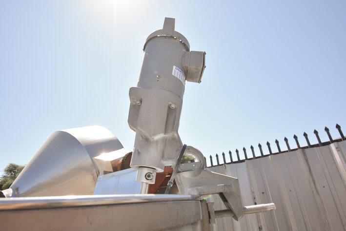 Image for MJK1153 122 Gallon Mixing Tank With Agitator