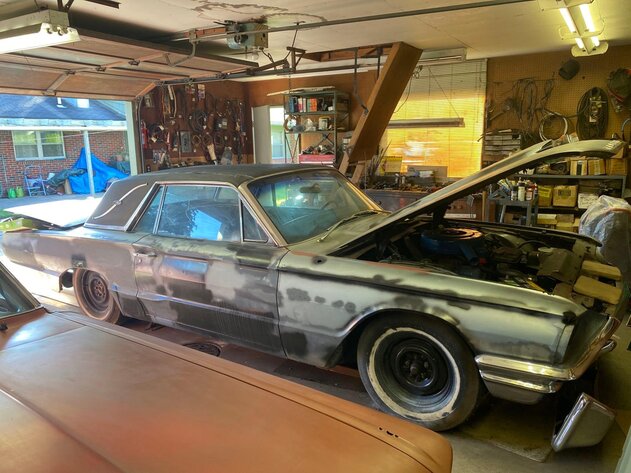 Image for (4) Thunderbirds, Parts, Accessories - All As 1 Bulk Lot (Radford)