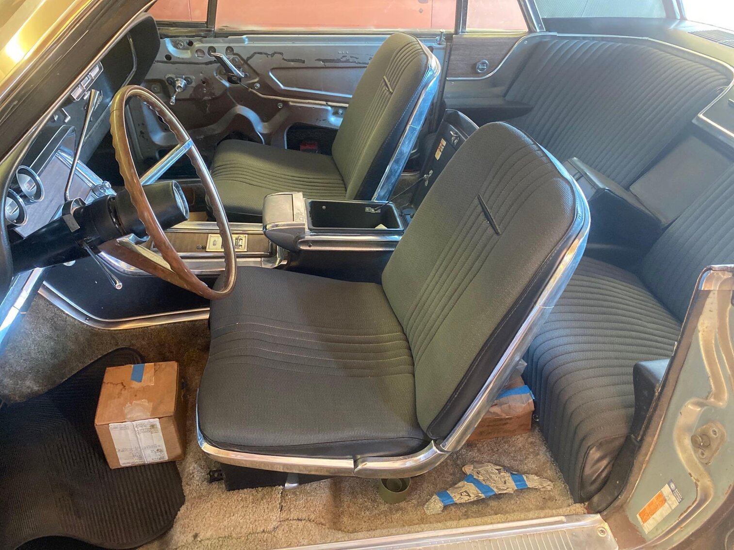 Image for (4) Thunderbirds, Parts, Accessories - All As 1 Bulk Lot (Radford)