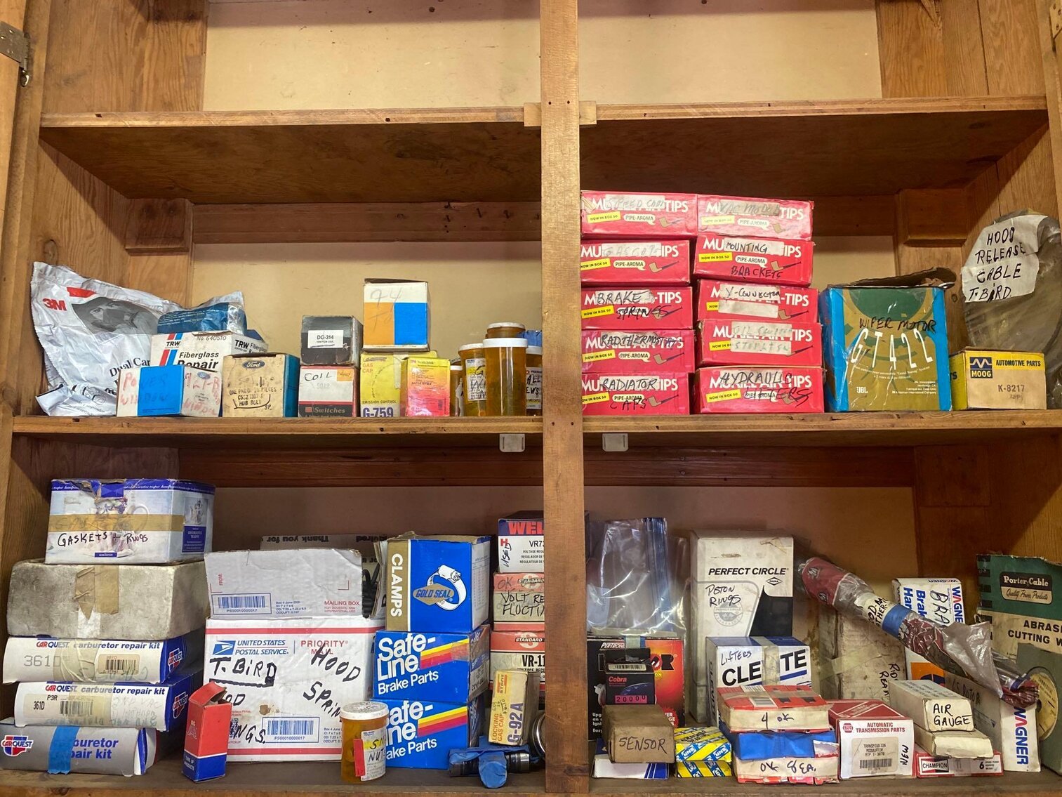 Image for (4) Thunderbirds, Parts, Accessories - All As 1 Bulk Lot (Radford)