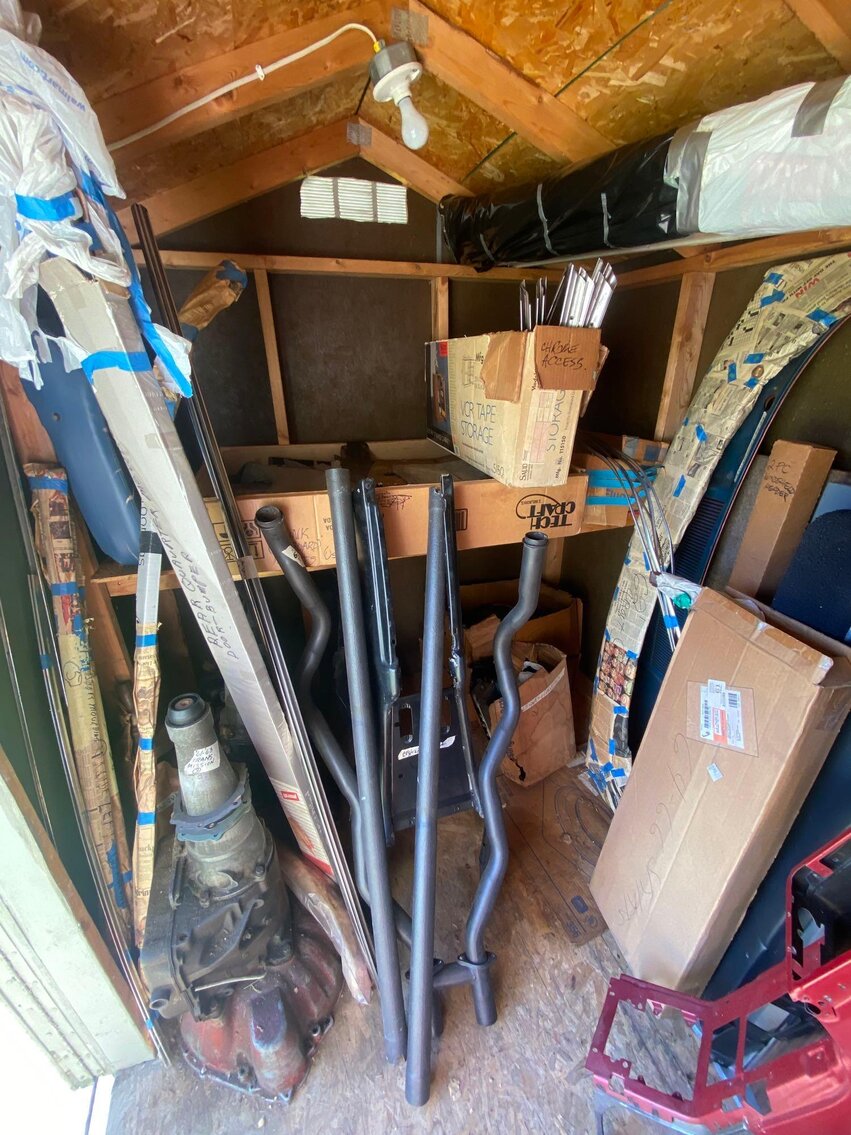 Image for (4) Thunderbirds, Parts, Accessories - All As 1 Bulk Lot (Radford)