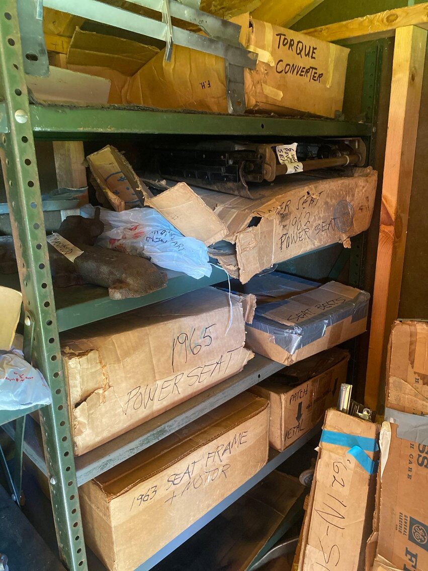 Image for (4) Thunderbirds, Parts, Accessories - All As 1 Bulk Lot (Radford)