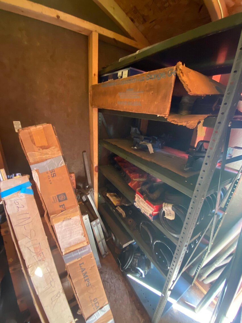 Image for (4) Thunderbirds, Parts, Accessories - All As 1 Bulk Lot (Radford)