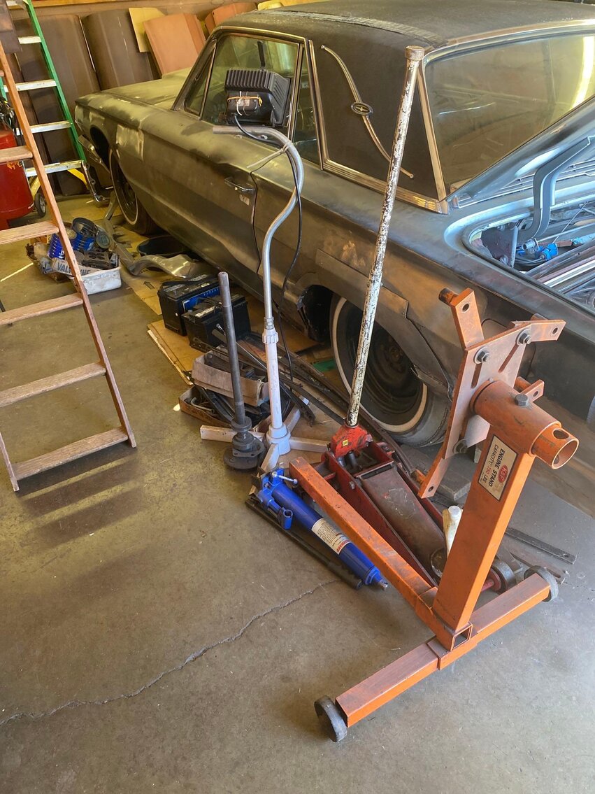 Image for (4) Thunderbirds, Parts, Accessories - All As 1 Bulk Lot (Radford)