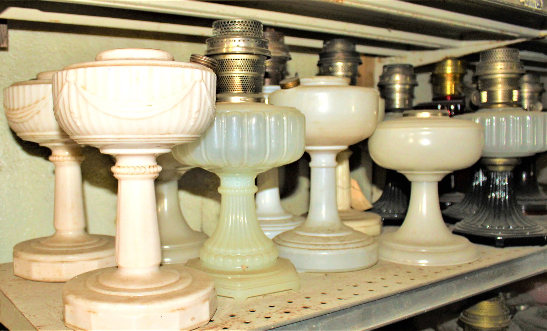 Image for HUGE ANTIQUE ESTATE AUCTION