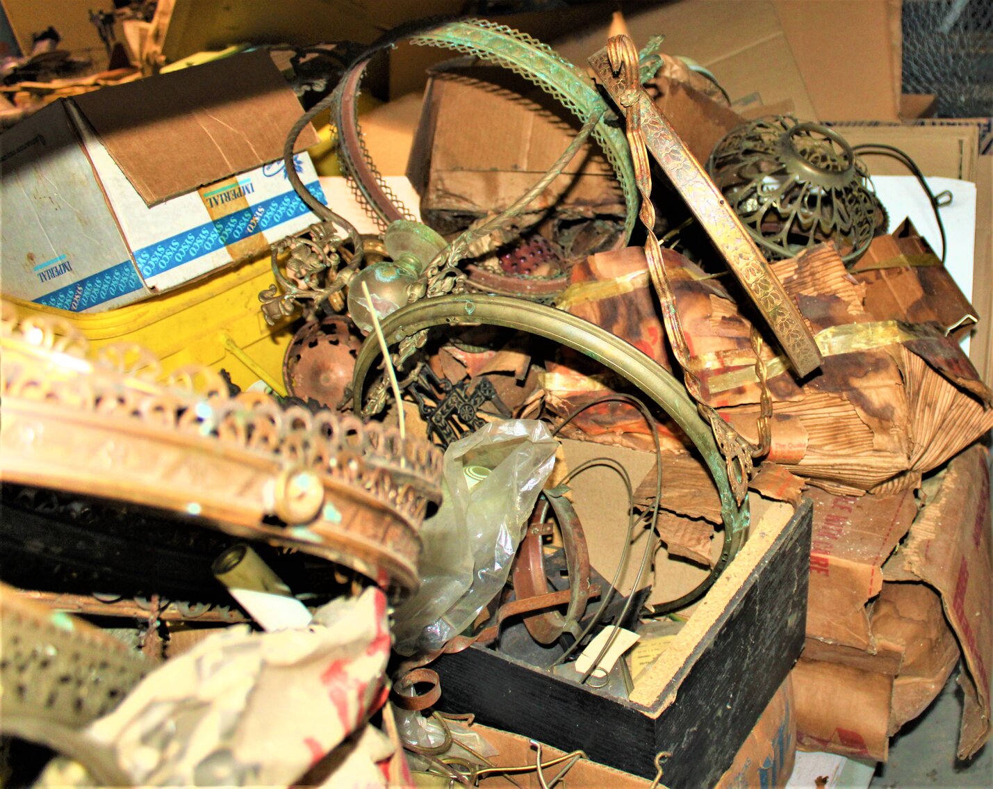 Image for HUGE ANTIQUE ESTATE AUCTION