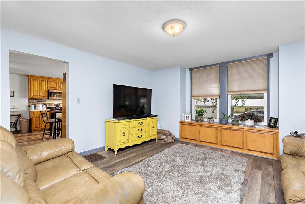 399 S. Main St. Mayview, MO