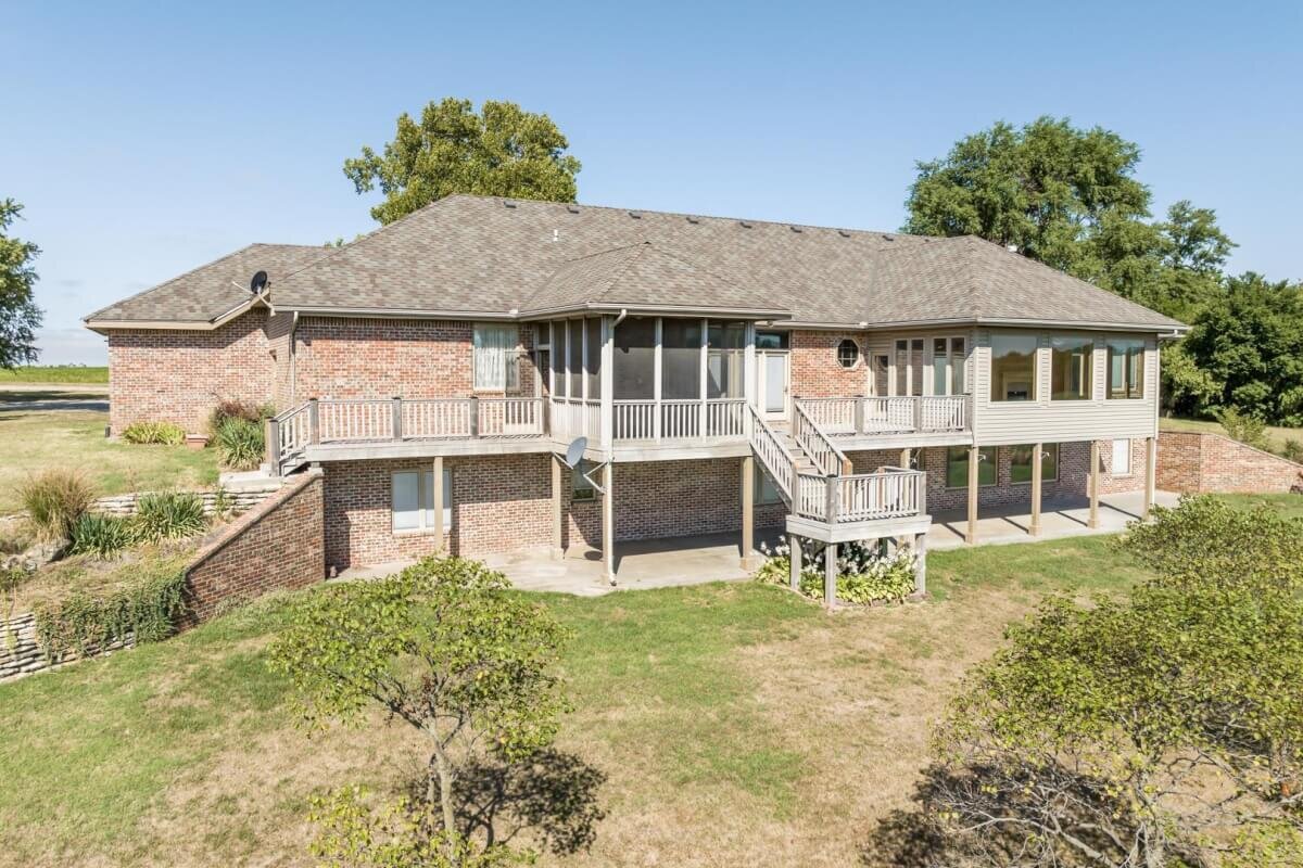 13816 US HWY 50, Halstead, Kansas 67056 – Home, Buildings, & Pond on 8.8 Acres photo 4