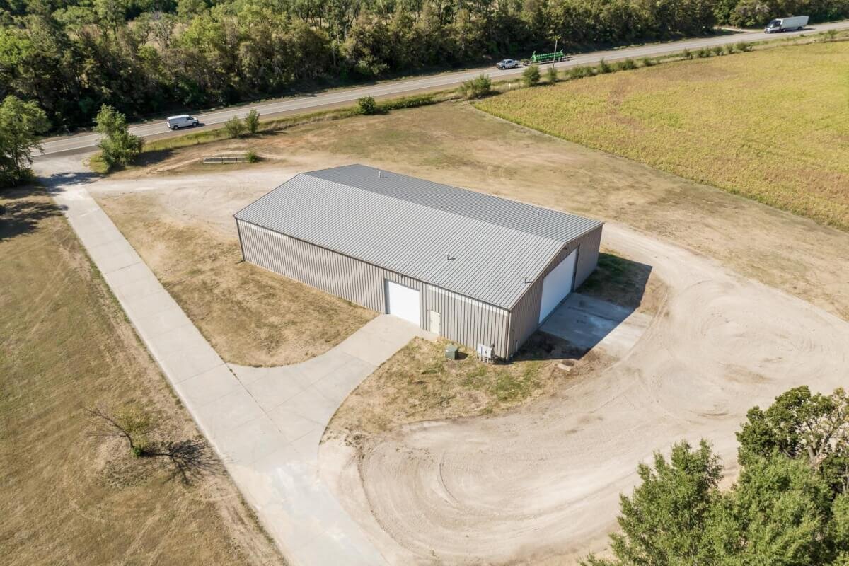 13816 US HWY 50, Halstead, Kansas 67056 – Home, Buildings, & Pond on 8.8 Acres photo 6