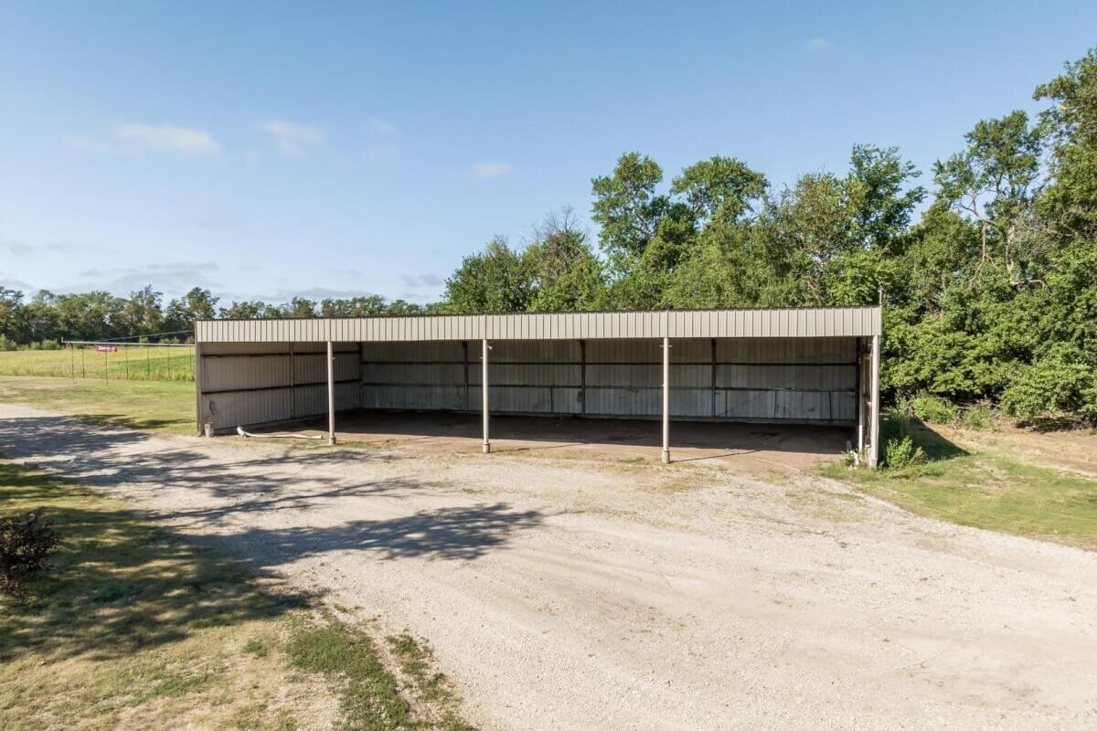13816 US HWY 50, Halstead, Kansas 67056 – Home, Buildings, & Pond on 8.8 Acres photo 7