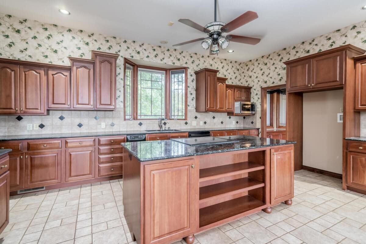 13816 US HWY 50, Halstead, Kansas 67056 – Home, Buildings, & Pond on 8.8 Acres photo 8
