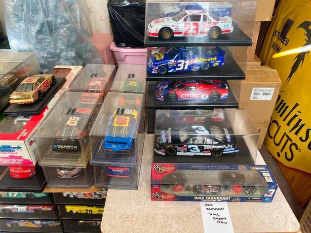 Image for NASCAR Collection, 2500+/- Diecasts, Posters, NASCAR Sheet Metal - All As 1 Bulk Lot (Maple)