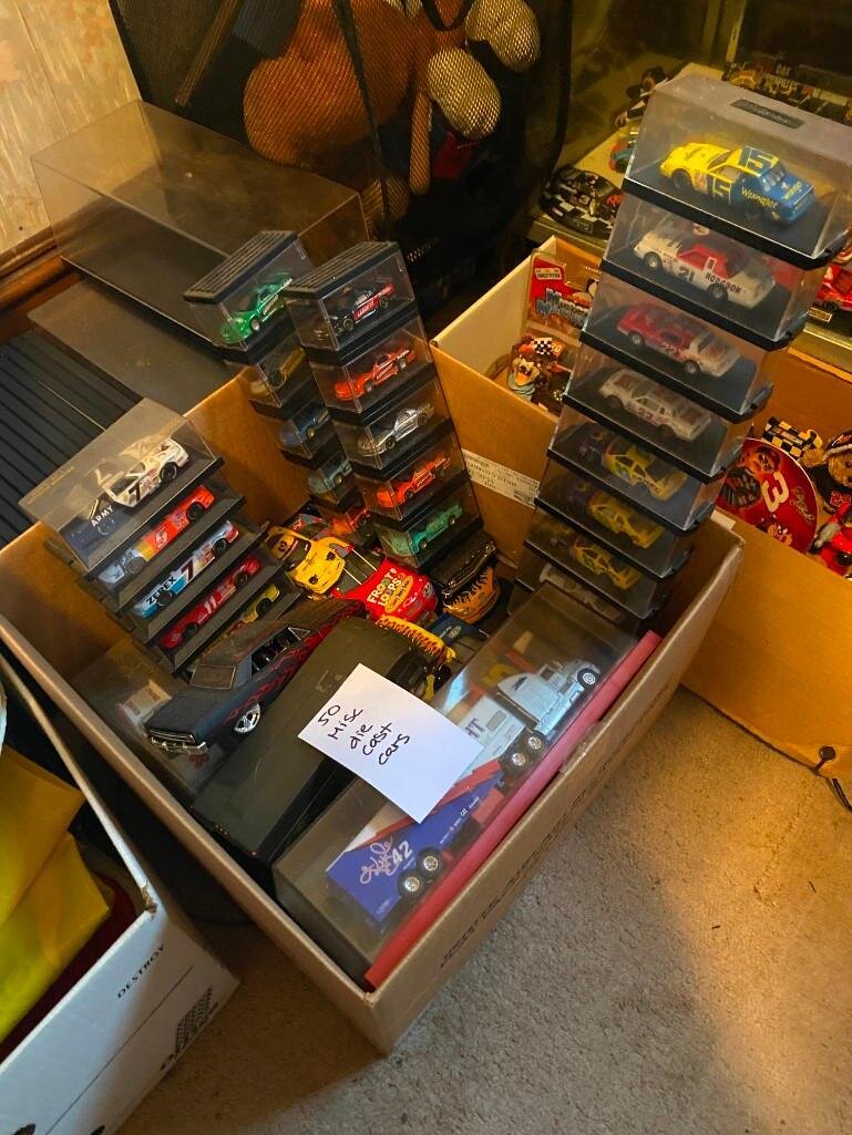 Image for NASCAR Collection, 2500+/- Diecasts, Posters, NASCAR Sheet Metal - All As 1 Bulk Lot (Maple)
