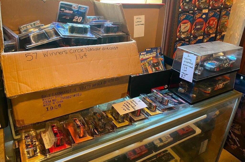 Image for NASCAR Collection, 2500+/- Diecasts, Posters, NASCAR Sheet Metal - All As 1 Bulk Lot (Maple)