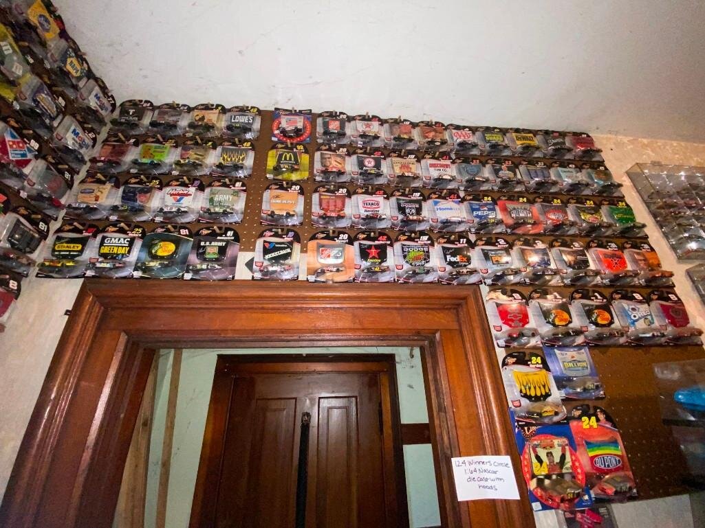 Image for NASCAR Collection, 2500+/- Diecasts, Posters, NASCAR Sheet Metal - All As 1 Bulk Lot (Maple)