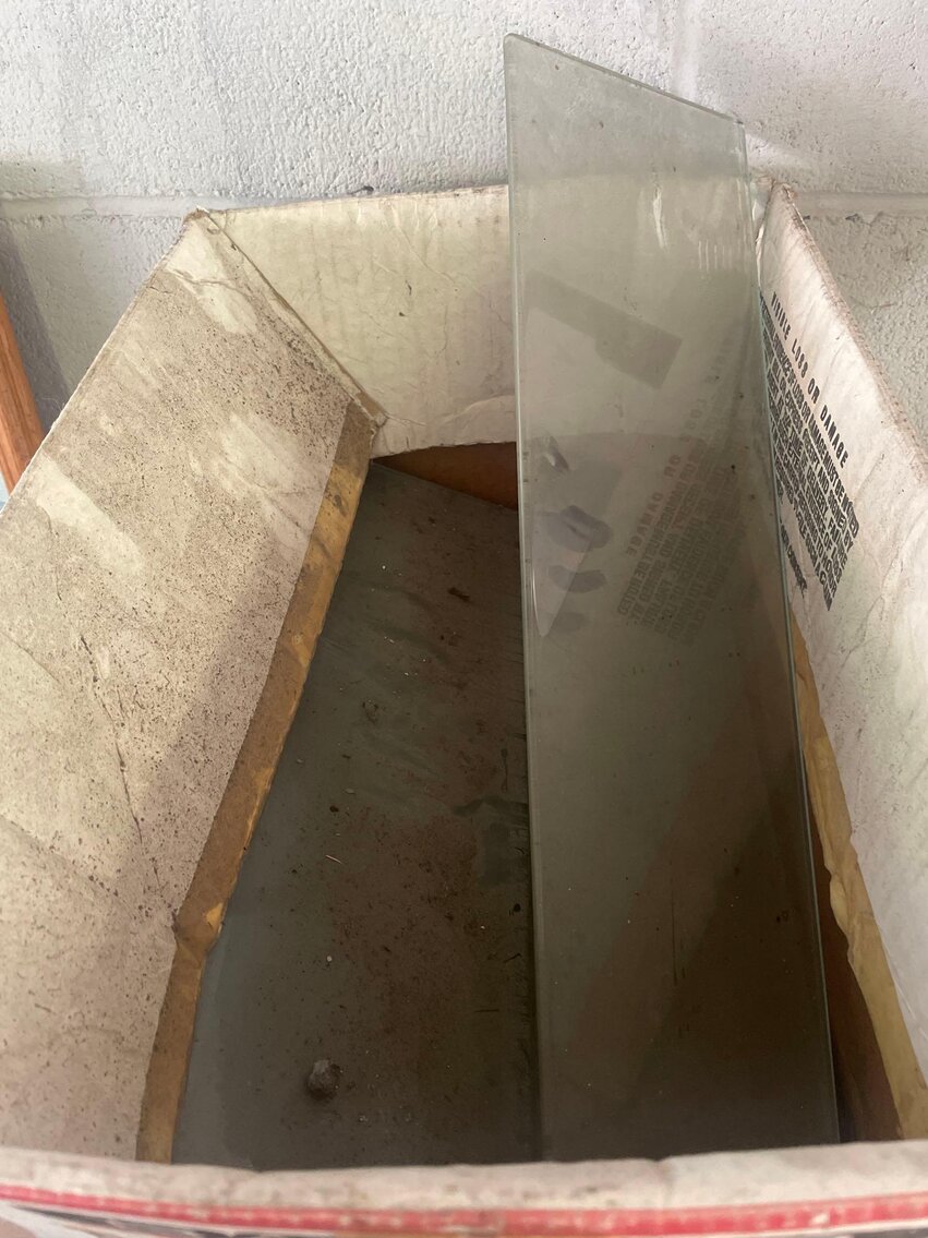 Image for Outdoor Items, Tools, Household, Glass, Lawn Mower, Appliances, Clock Parts/Tools, Toys (Locust)