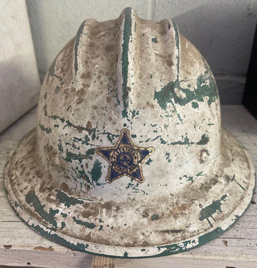 Image for Outdoor Items, Tools, Household, Glass, Lawn Mower, Appliances, Clock Parts/Tools, Toys (Locust)