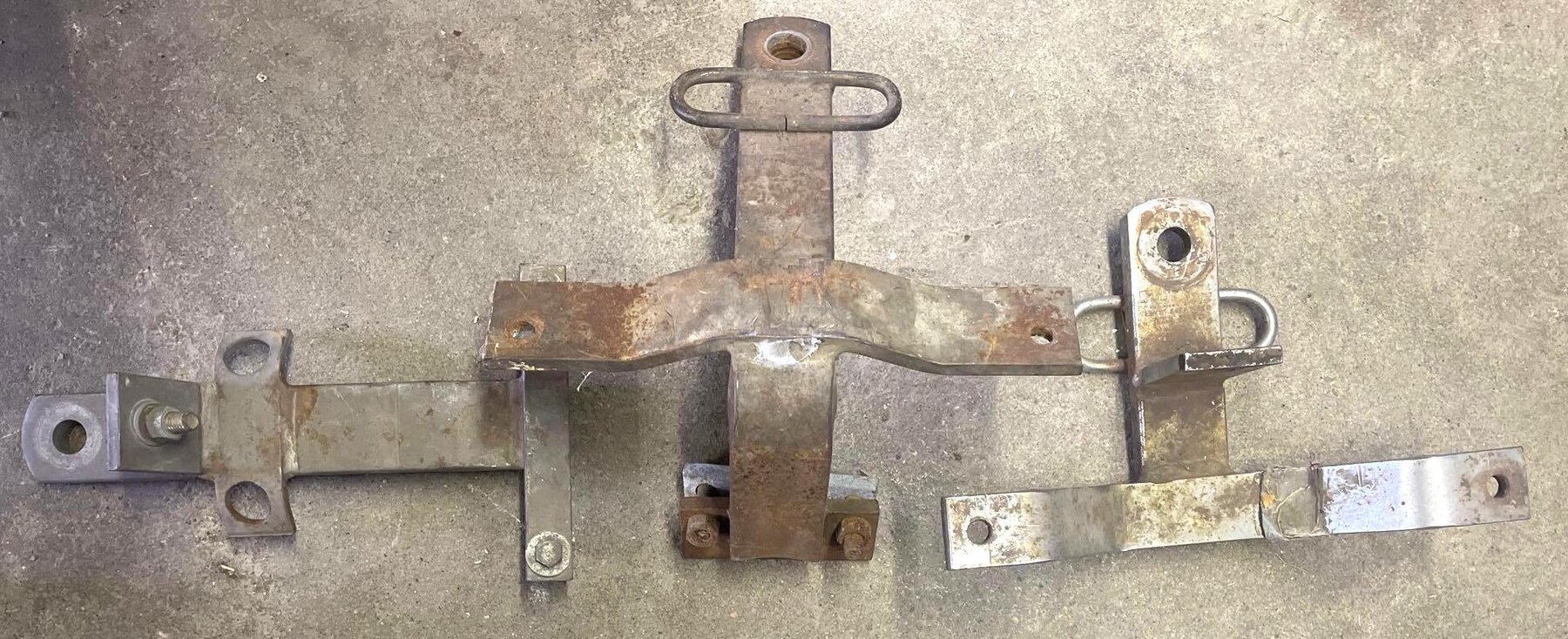 Image for Outdoor Items, Tools, Household, Glass, Lawn Mower, Appliances, Clock Parts/Tools, Toys (Locust)