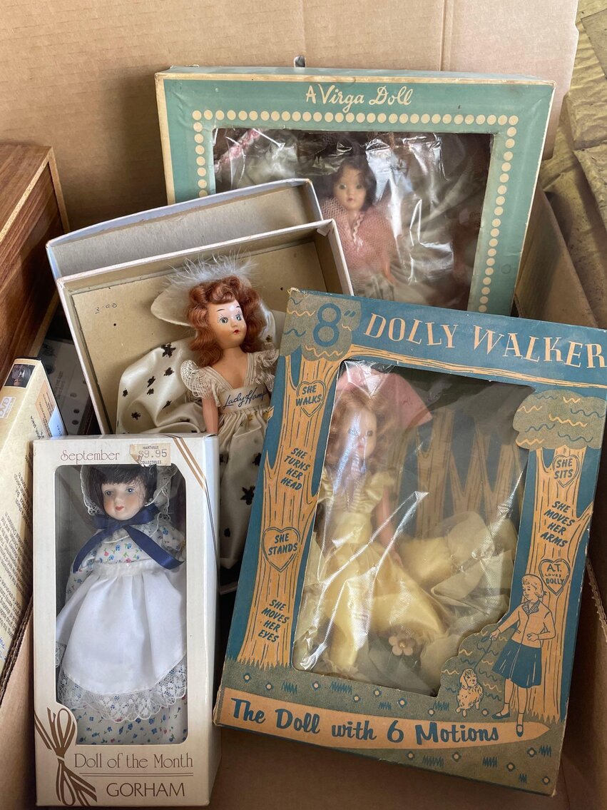 Image for Outdoor Items, Tools, Household, Glass, Lawn Mower, Appliances, Clock Parts/Tools, Toys (Locust)