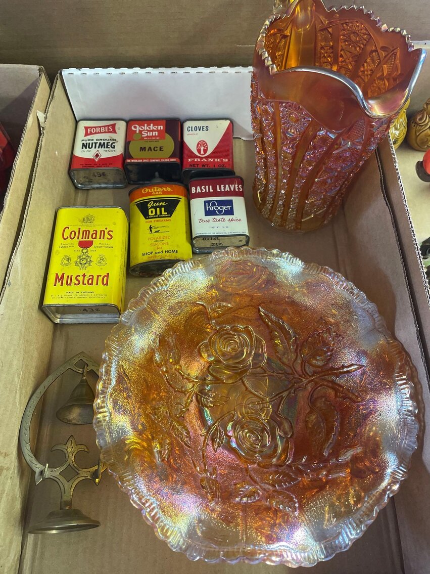 Image for Outdoor Items, Tools, Household, Glass, Lawn Mower, Appliances, Clock Parts/Tools, Toys (Locust)