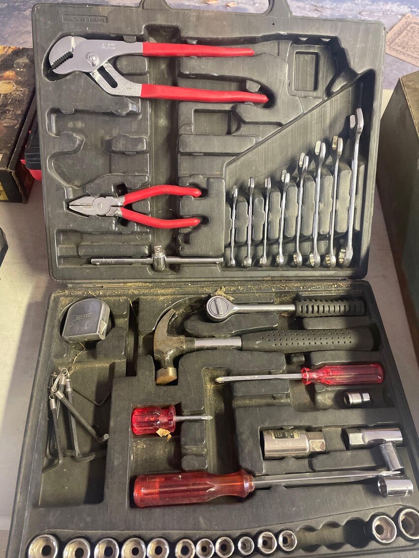 Image for Outdoor Items, Tools, Household, Glass, Lawn Mower, Appliances, Clock Parts/Tools, Toys (Locust)