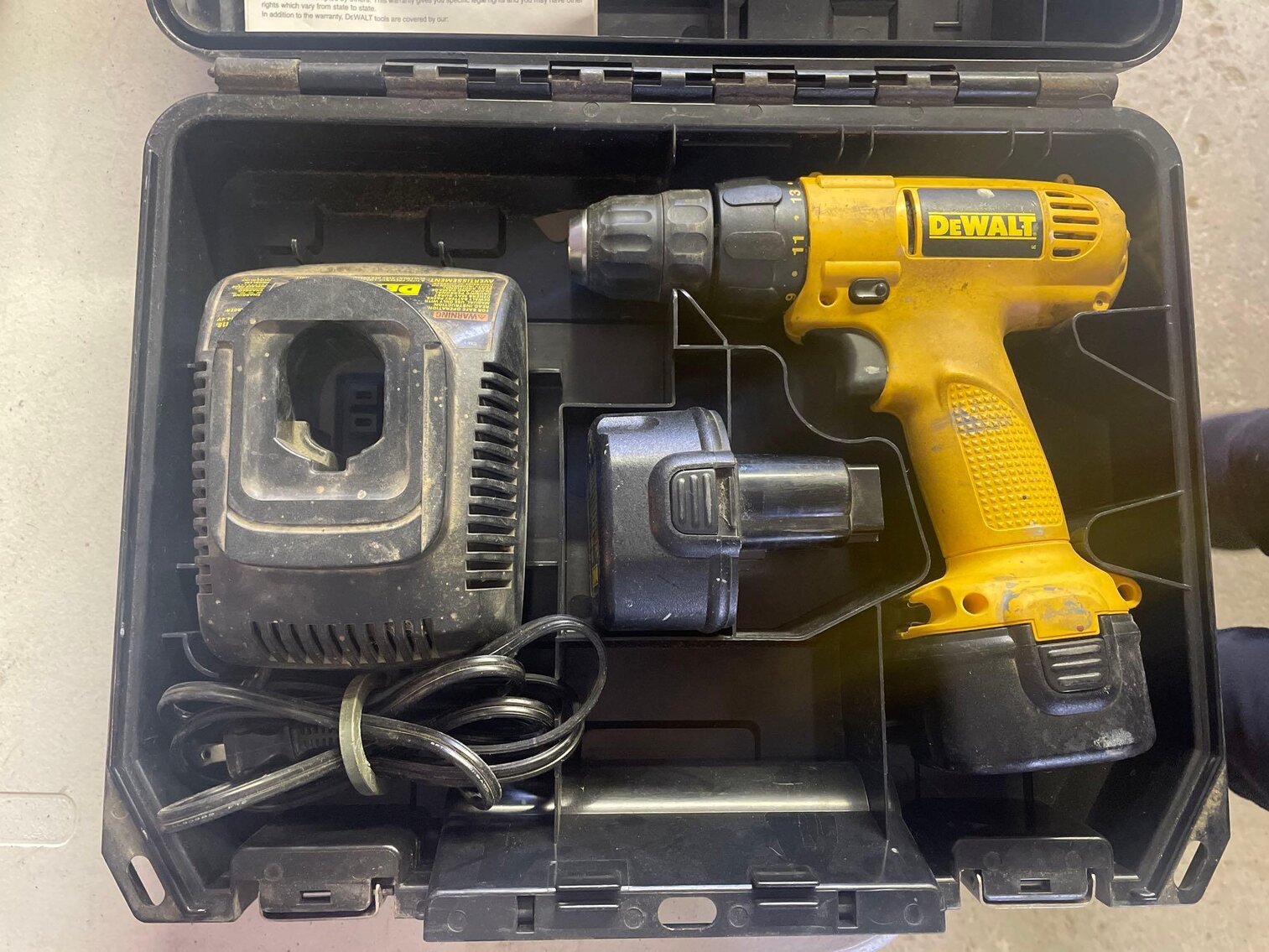 Image for Outdoor Items, Tools, Household, Glass, Lawn Mower, Appliances, Clock Parts/Tools, Toys (Locust)