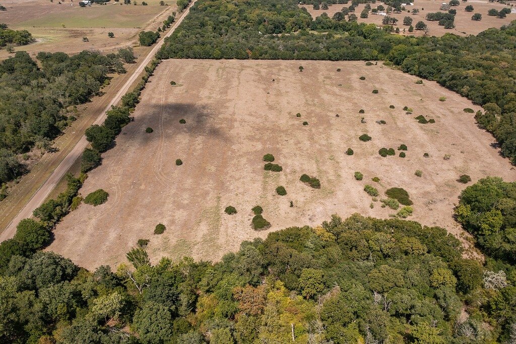 Image for Carmine 78932 - Carmine Cemetery Road