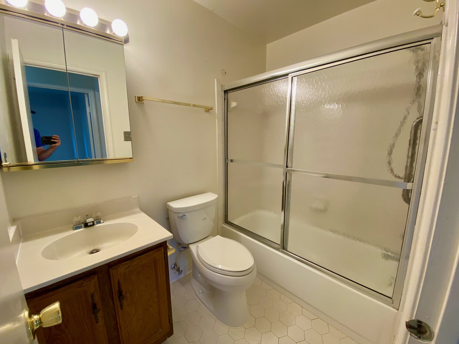 Image for 3 BR/2.5 BA End Unit Townhome Minutes from I-95, 395 & 495 in Fairfax County, VA--SELLING to the HIGHEST BIDDER via ONLINE ONLY BIDDING!!