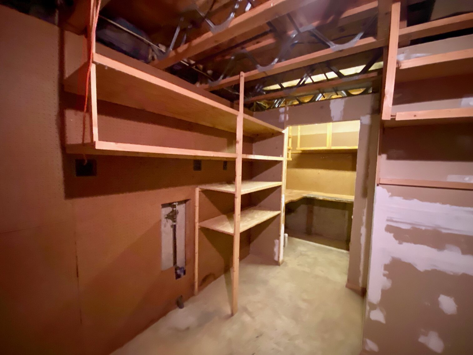 Image for 3 BR/2.5 BA End Unit Townhome Minutes from I-95, 395 & 495 in Fairfax County, VA--SELLING to the HIGHEST BIDDER via ONLINE ONLY BIDDING!!