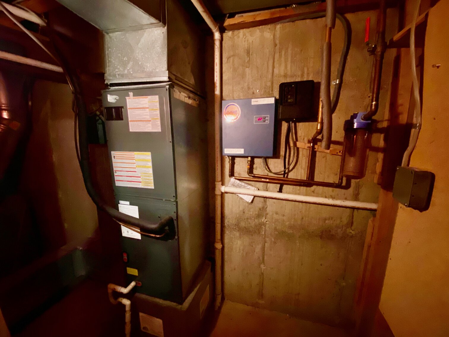 Image for 3 BR/2.5 BA End Unit Townhome Minutes from I-95, 395 & 495 in Fairfax County, VA--SELLING to the HIGHEST BIDDER via ONLINE ONLY BIDDING!!