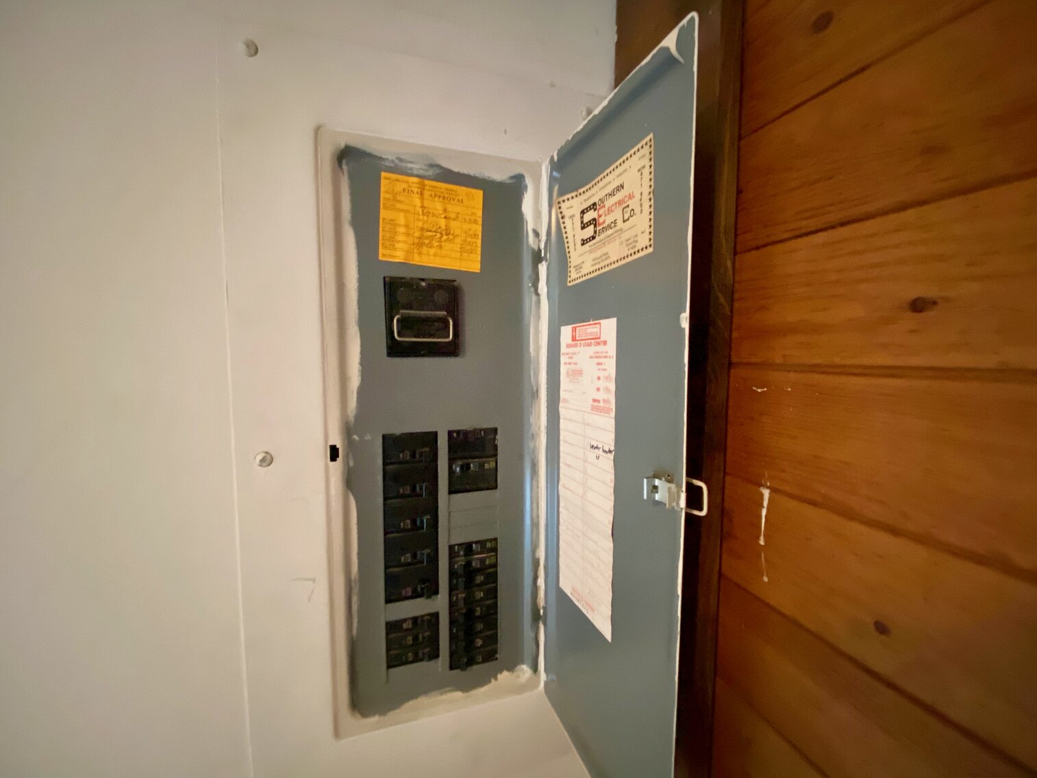 Image for 3 BR/2.5 BA End Unit Townhome Minutes from I-95, 395 & 495 in Fairfax County, VA--SELLING to the HIGHEST BIDDER via ONLINE ONLY BIDDING!!