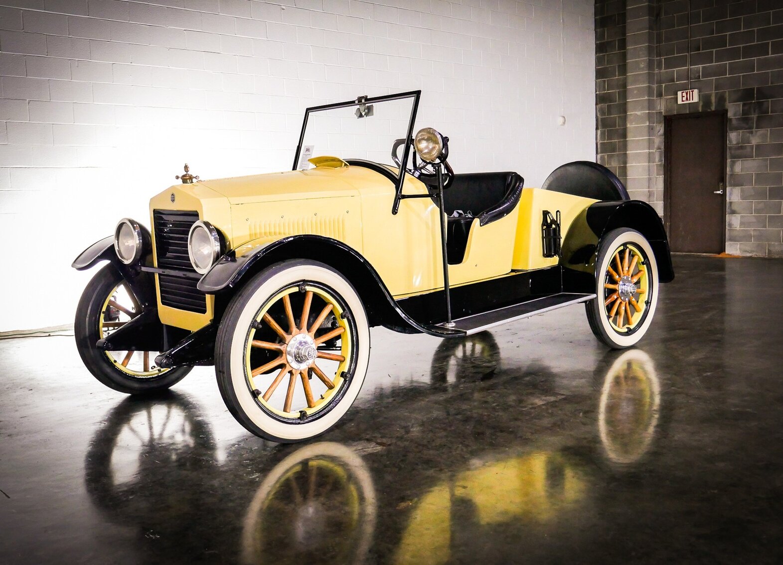 1919 ESSEX | Offered at No Reserve