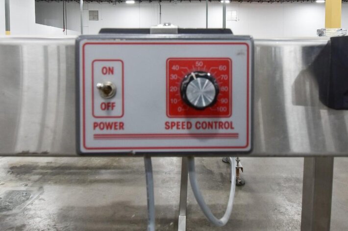 Image for ***SOLD*** MJK1188 Conveyor 8'6'' x 4'' with Variable Speed Control